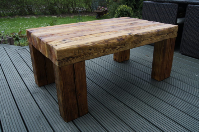 Rustikaler Couch- und Esstisch aus Kiefer